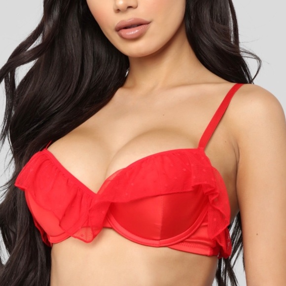 Red bra - Picture 1 of 5